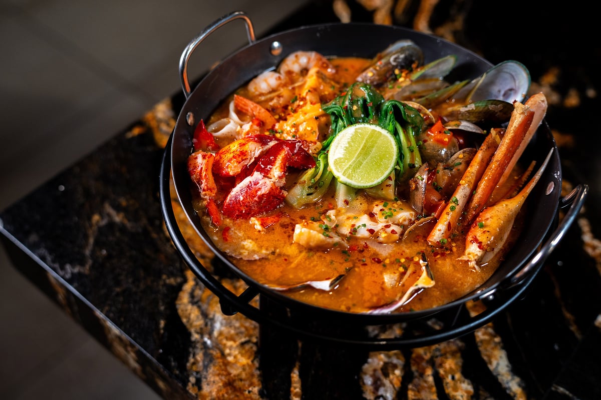 Signature Hot Seafood Trophy